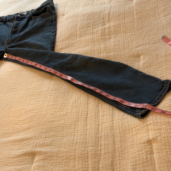 Reformation Jeans High & Skinny Cropped Stretch Jeans in Syracuse Wash - Picture 5 of 15